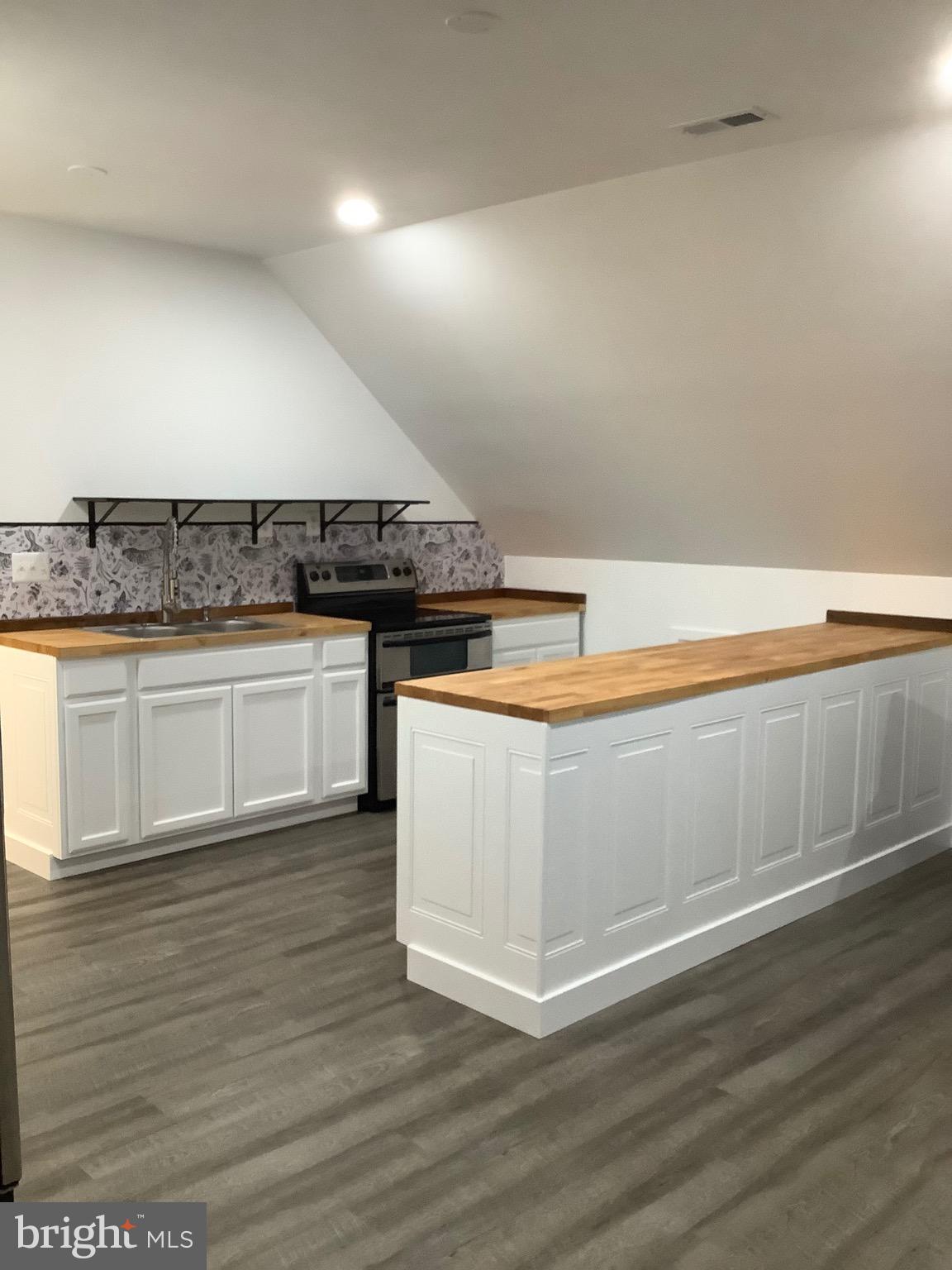 4748 Dickerson Road Partlow, VA 22534 - Photo 3 of 11 Beautiful kitchen