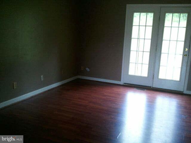 7260 Valley Road Berkeley Springs, WV 25411 - Photo 2 of 10 Dining Room