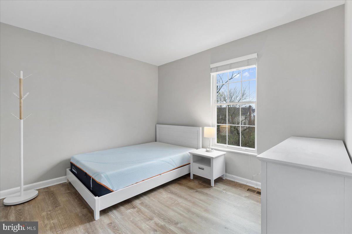 21094 Cornerpost Square Ashburn, VA 20147 - Photo 16 of 29