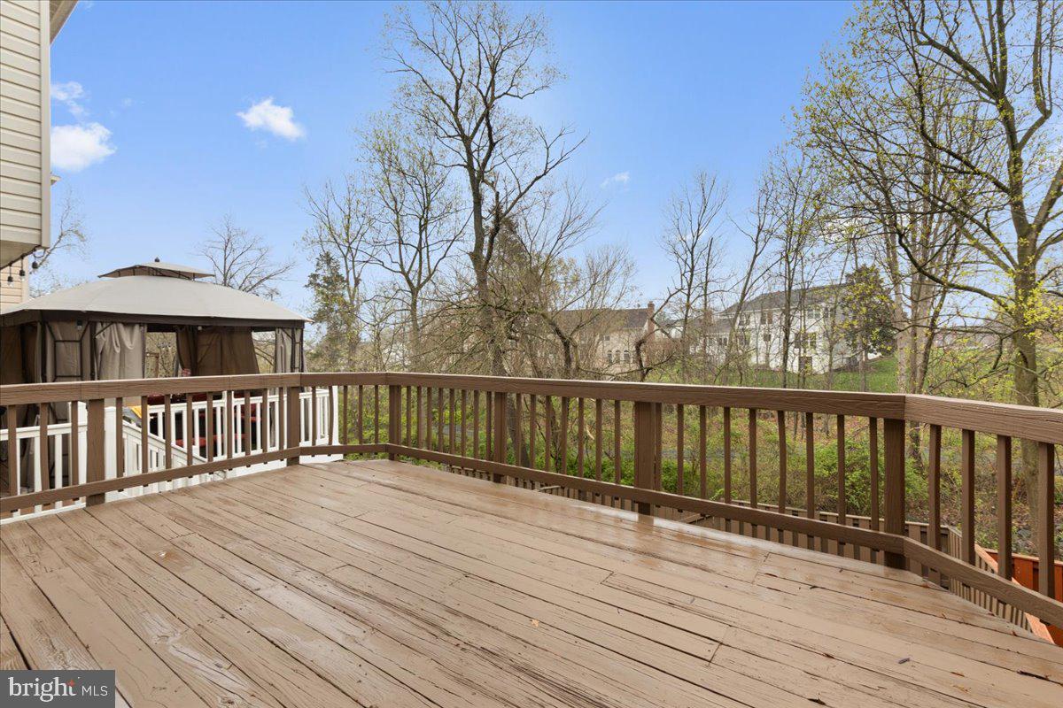 21094 Cornerpost Square Ashburn, VA 20147 - Photo 2 of 29