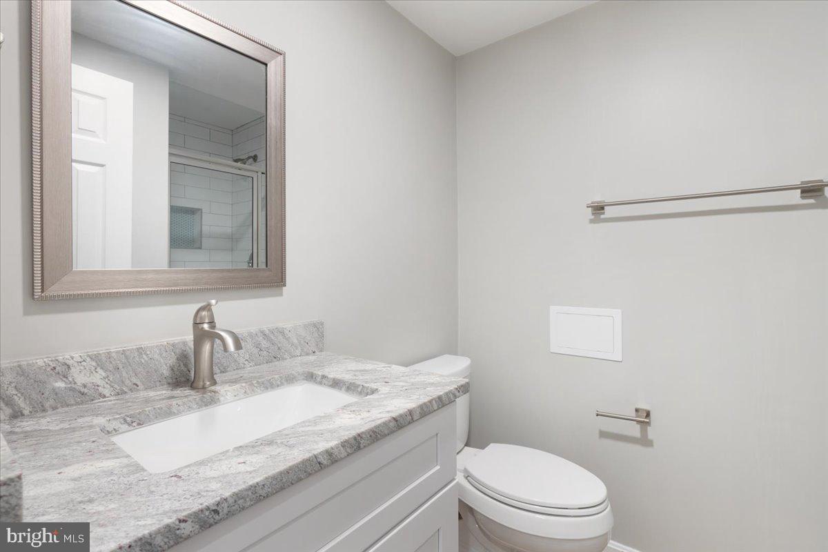 21094 Cornerpost Square Ashburn, VA 20147 - Photo 23 of 29