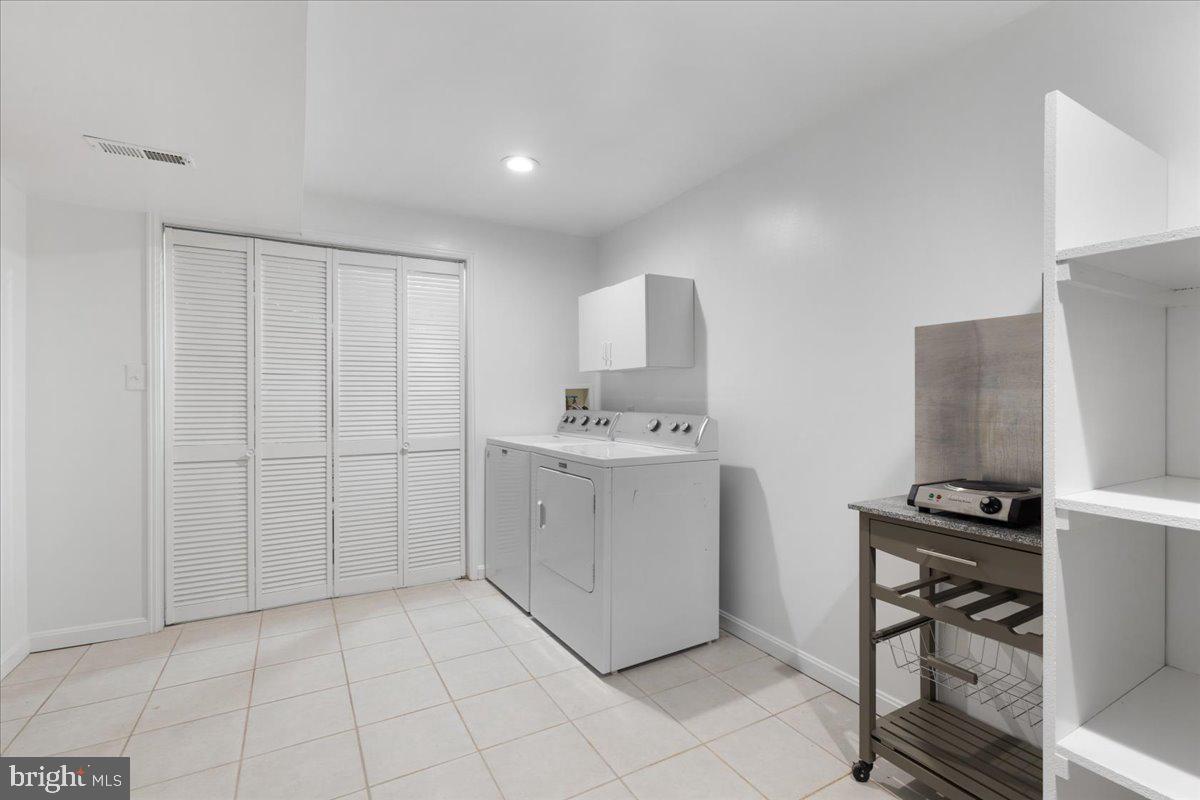 21094 Cornerpost Square Ashburn, VA 20147 - Photo 24 of 29