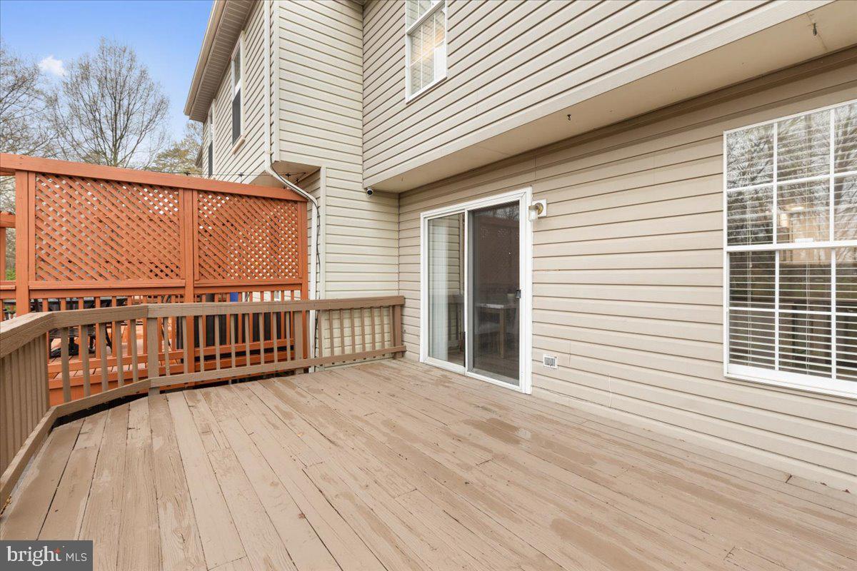 21094 Cornerpost Square Ashburn, VA 20147 - Photo 26 of 29