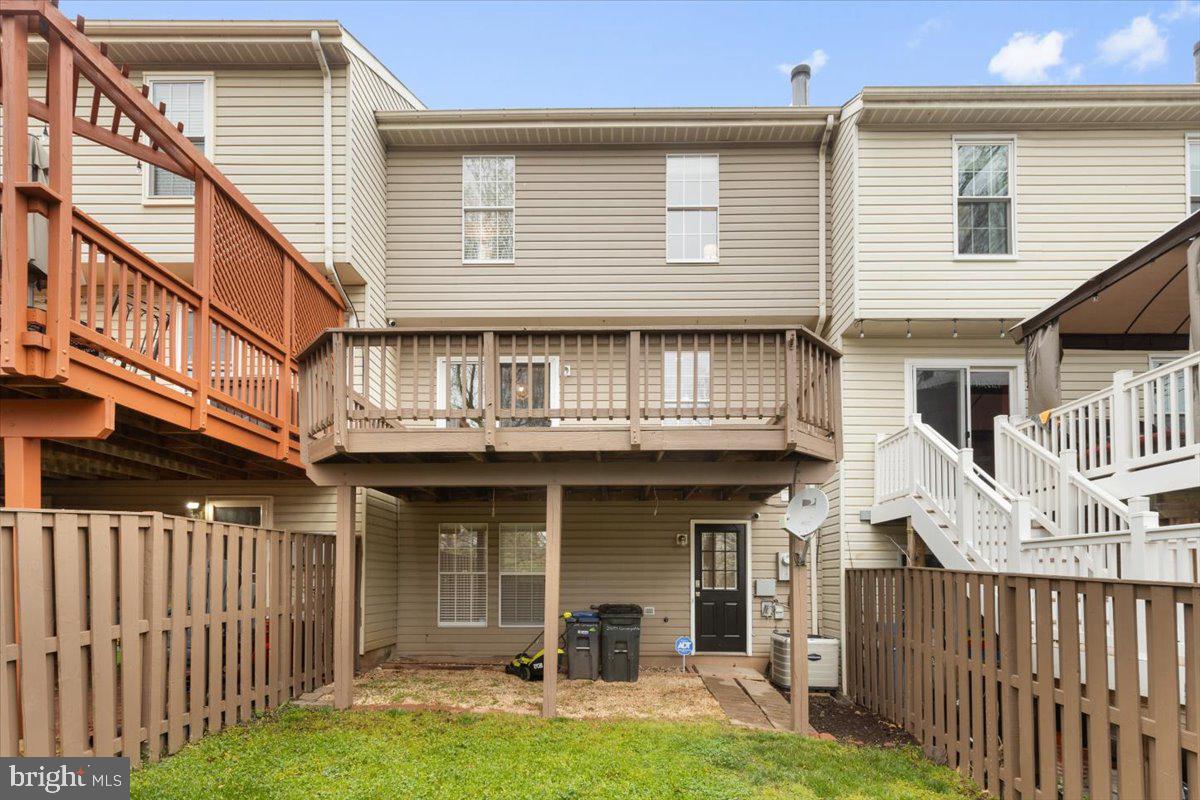 21094 Cornerpost Square Ashburn, VA 20147 - Photo 28 of 29