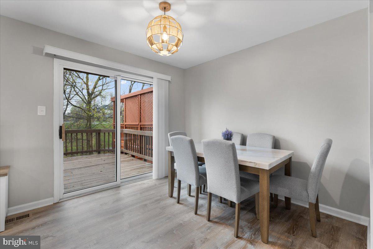 21094 Cornerpost Square Ashburn, VA 20147 - Photo 8 of 29