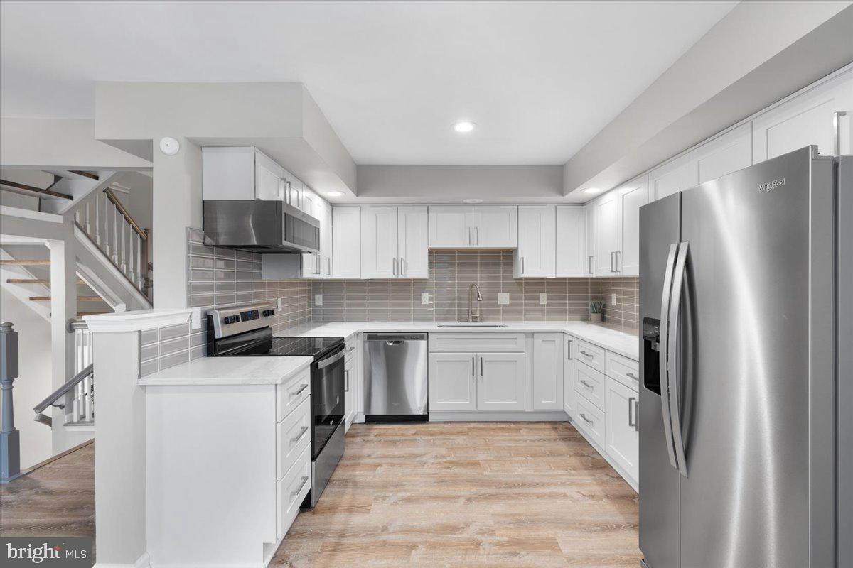 21094 Cornerpost Square Ashburn, VA 20147 - Photo 9 of 29