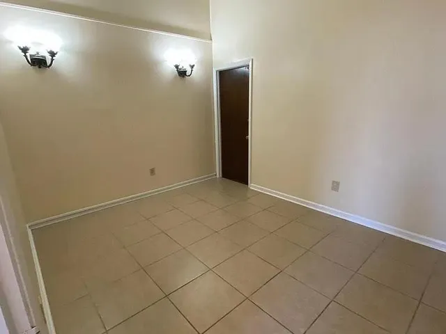 $1,300 | 833 Conti Street, Unit D, New Orleans, LA 70112