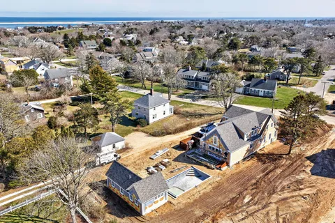 $4,250,000 | 222 Barcliff Avenue, Chatham, MA 02633