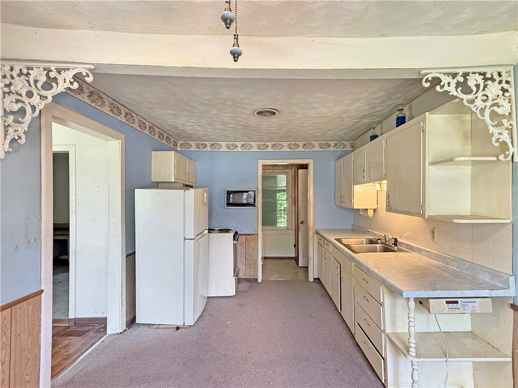 3114 Lakeland Road Decatur, IL 62521 - Photo 9 of 22