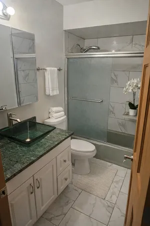 $279,000 | 8254 Chestnut Drive, Unit 41D, Palos Hills, IL 60465