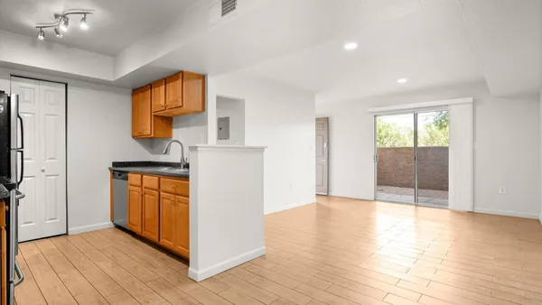 $1,700 | 5877 North Granite Reef Road, Unit 1154, Scottsdale, AZ 85250
