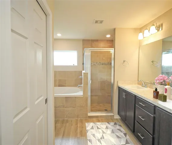 $2,500 | 12221 Cypress Br Street, Riverview, FL 33579