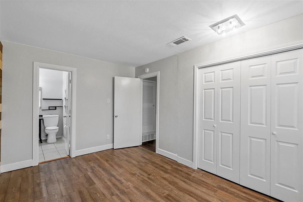 2504 South Fielder Road Arlington, TX 76015 - Photo 15 of 18
