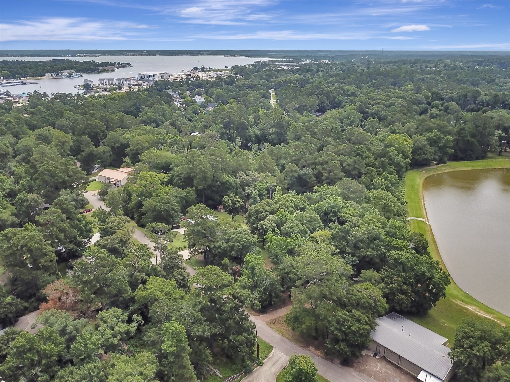 421 Columbia River Road Conroe, TX 77316 - Photo 9 of 12 Gallery Image 9