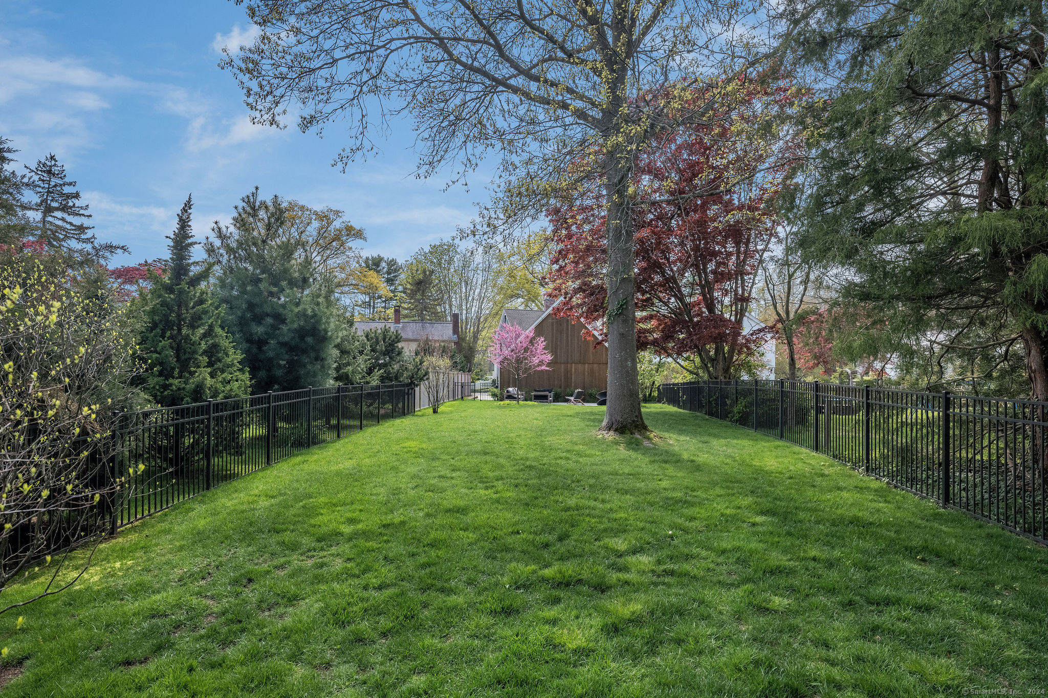 41 Liberty Street Madison, CT 06443 - Photo 7 of 36