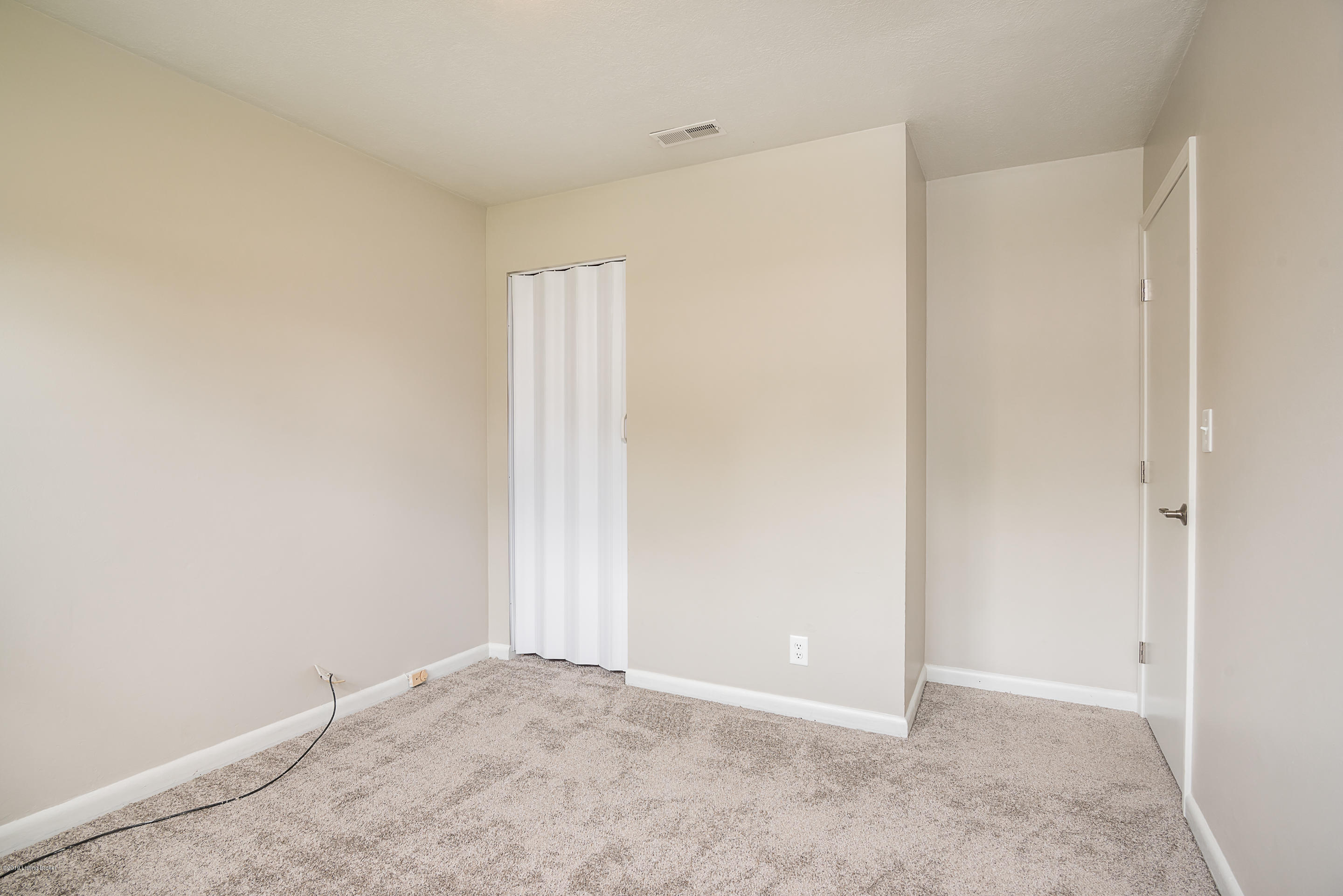 5121 Rural Way Louisville, KY 40218 - Photo 20 of 27 DHI-18