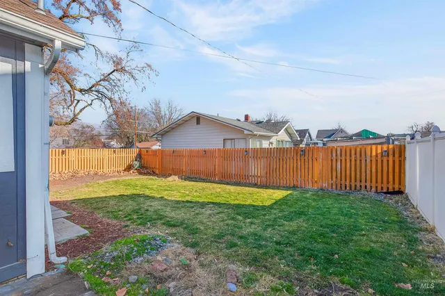 $295,000 | 807 3rd Street, Clarkston, WA 99403