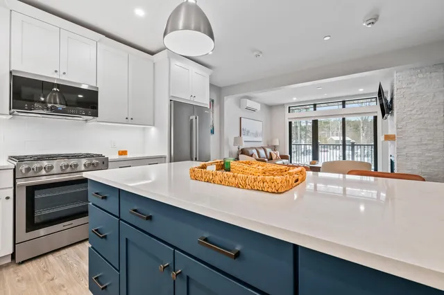 $779,000 | 243 Skimobile Road, Unit 252, Conway, NH 03860