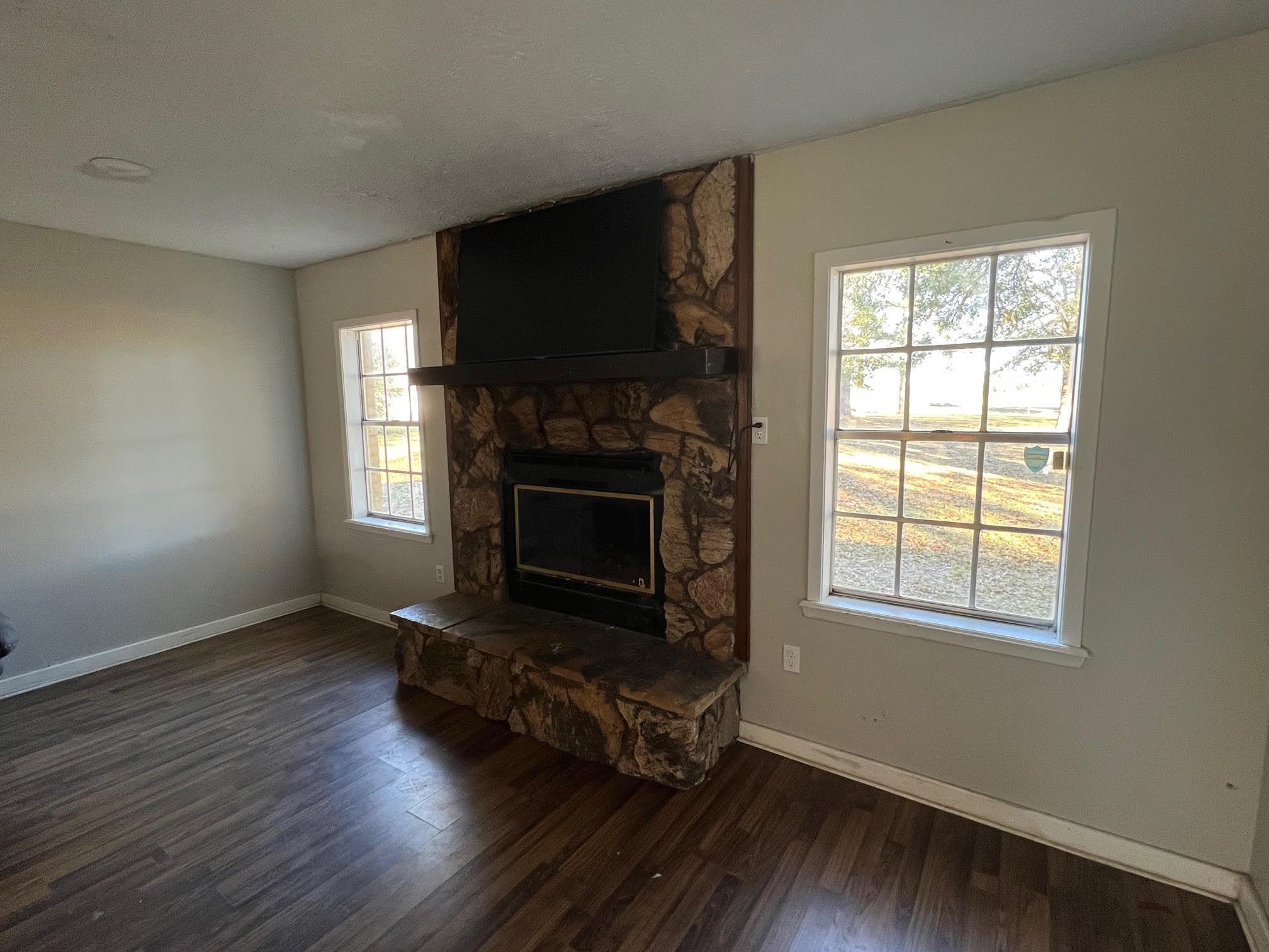 2146 Fm 2938 Road Buna, TX 77612 - Photo 3 of 12