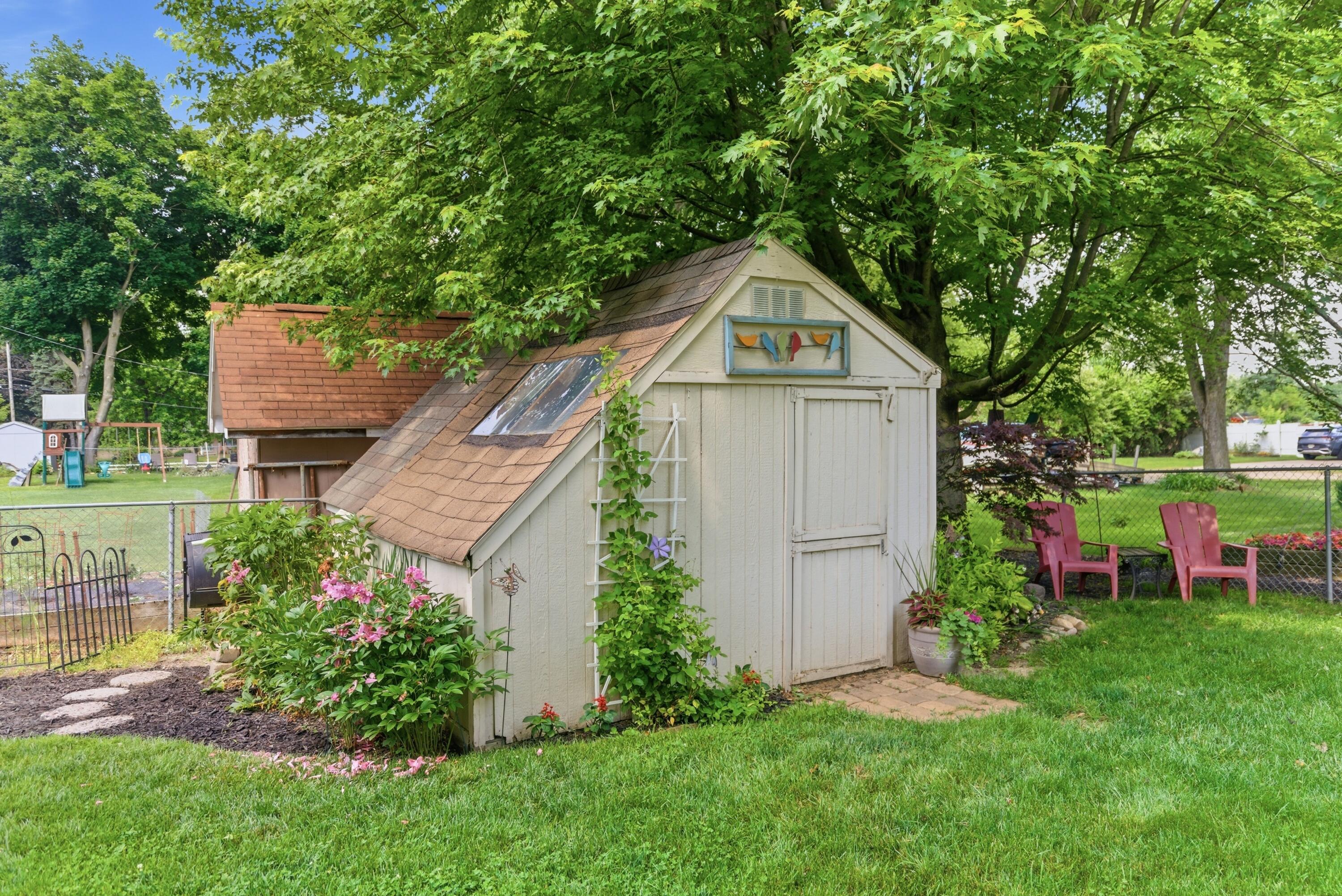 2452 Moore Place Howell, MI 48843 - Photo 33 of 48 51-DSC07305