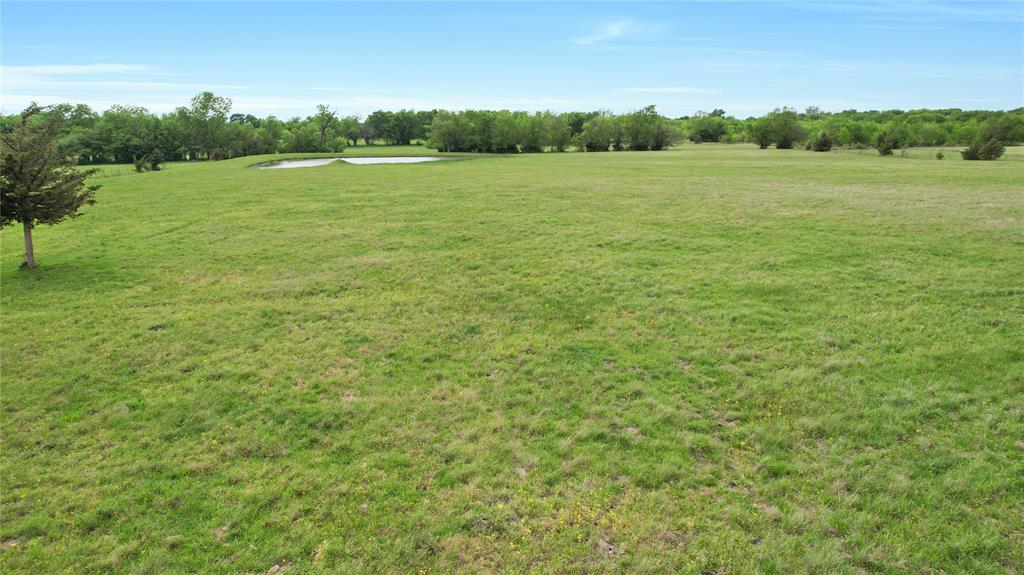 11 East Line Road Whitewright, TX 75491 - Photo 6 of 10