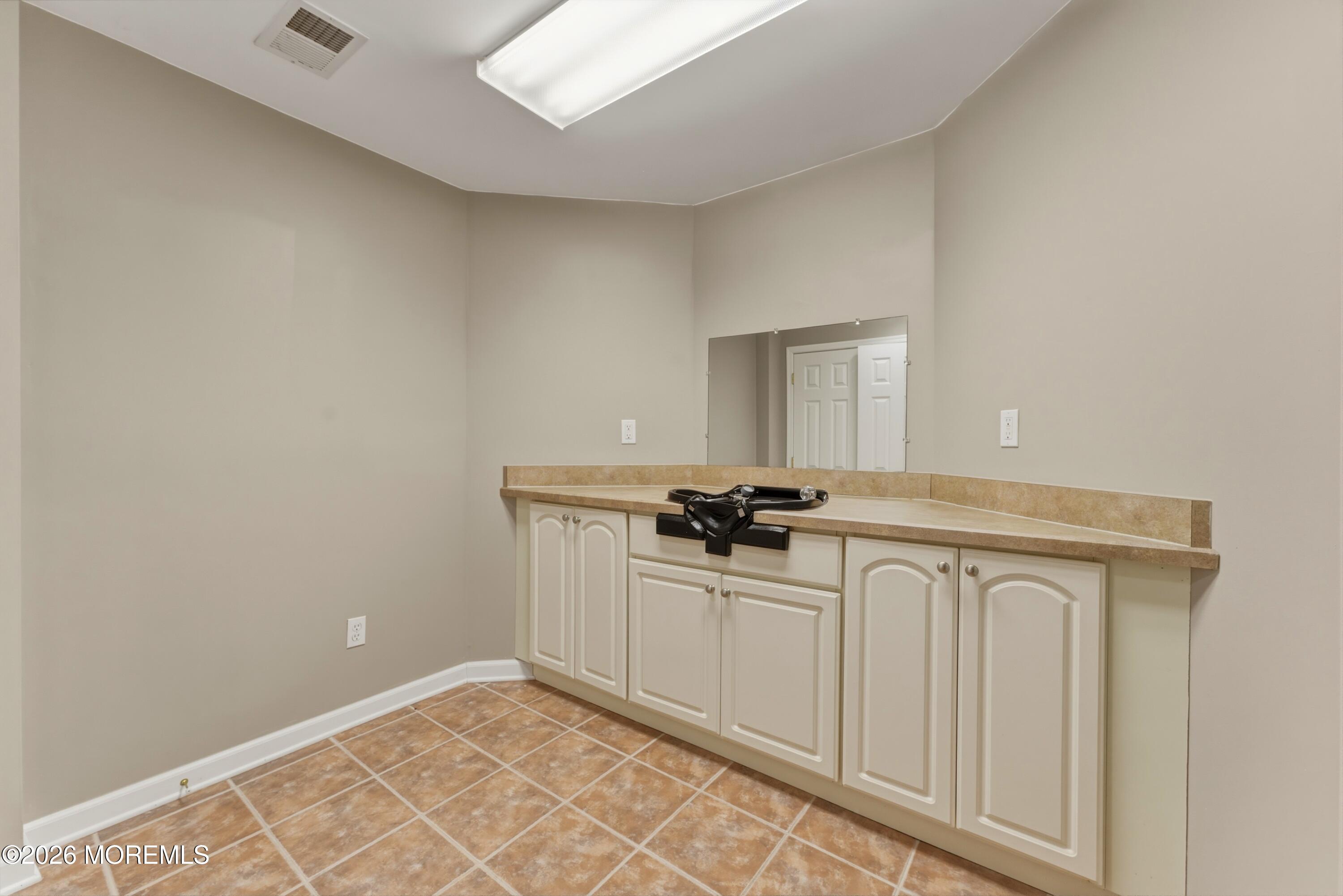 130 Savannah Road Jackson, NJ 08527 - Photo 52 of 84 057