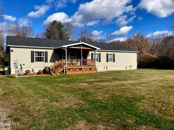 $235,000 | 100 Youngs Road, Hoosick, NY 12028