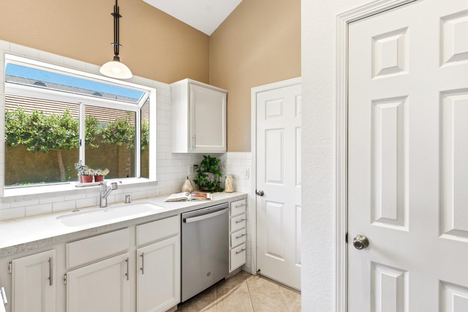 2100 Cobblestone Manor Modesto, CA 95355 - Photo 23 of 38