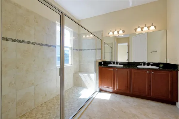 $1,190,000 | 880 Spinnaker Way, Kissimmee, FL 34746