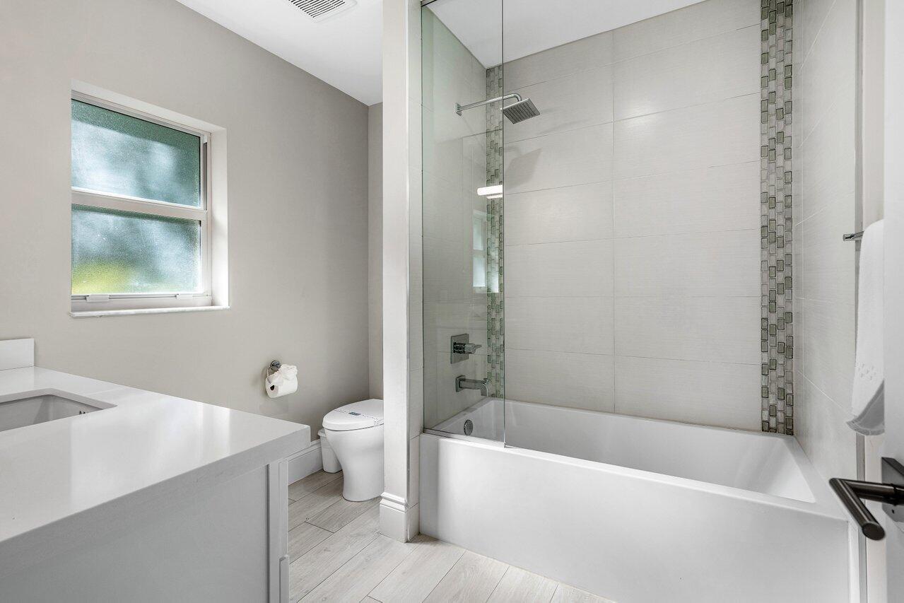 1400 Lake Drive Delray Beach, FL 33444 - Photo 25 of 84 025-1400LakeDrive-DelrayBeach-FL-33444-S