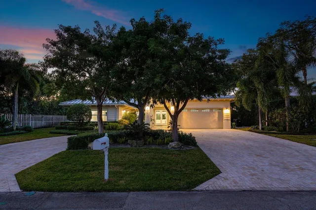 $4,995,000 | 1400 Lake Drive, Delray Beach, FL 33444