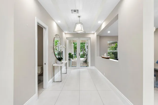 $4,995,000 | 1400 Lake Drive, Delray Beach, FL 33444