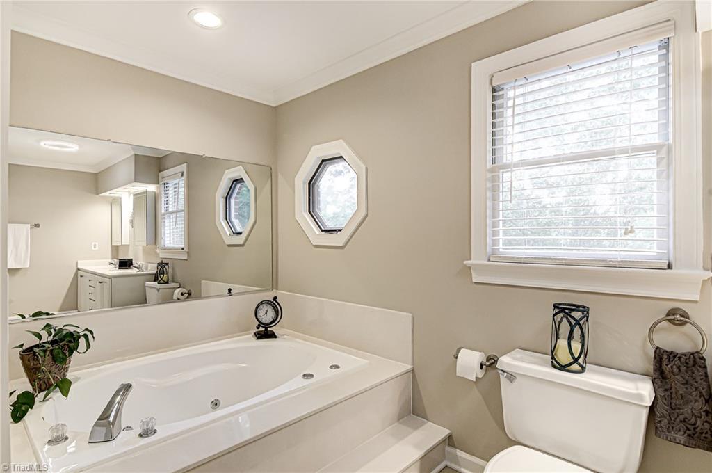 3835 Edgewater Street High Point, NC 27265 - Photo 16 of 30 At the end of the day you can relax in the jetted tub.