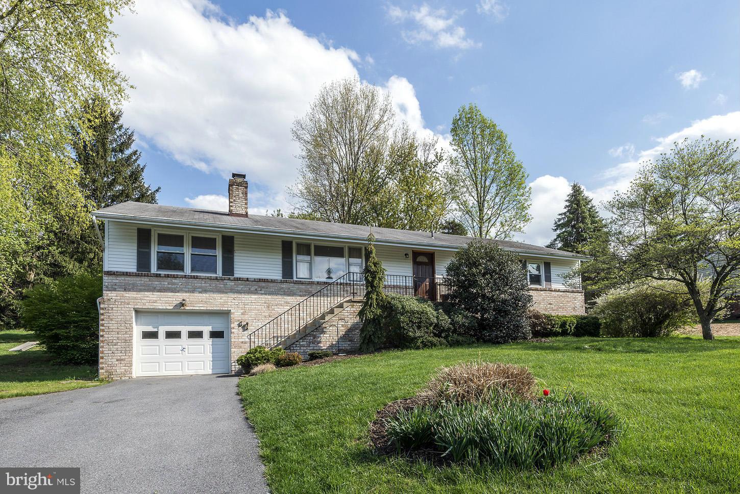 6105 Ravenwood Road Mount Airy, MD 21771 - Photo 1 of 30 Exterior (Front)
