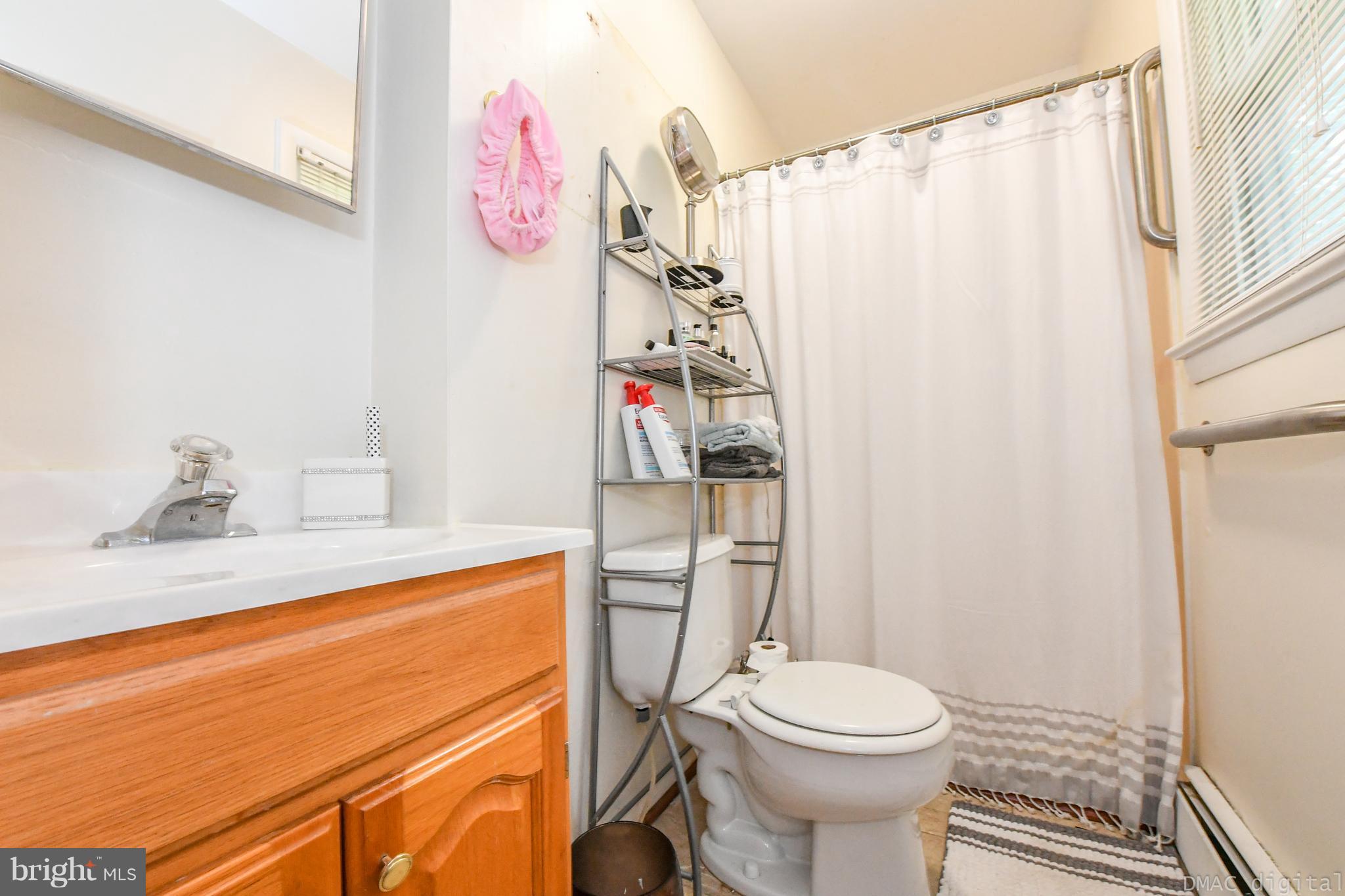 6105 Ravenwood Road Mount Airy, MD 21771 - Photo 17 of 30 Bath (Master)