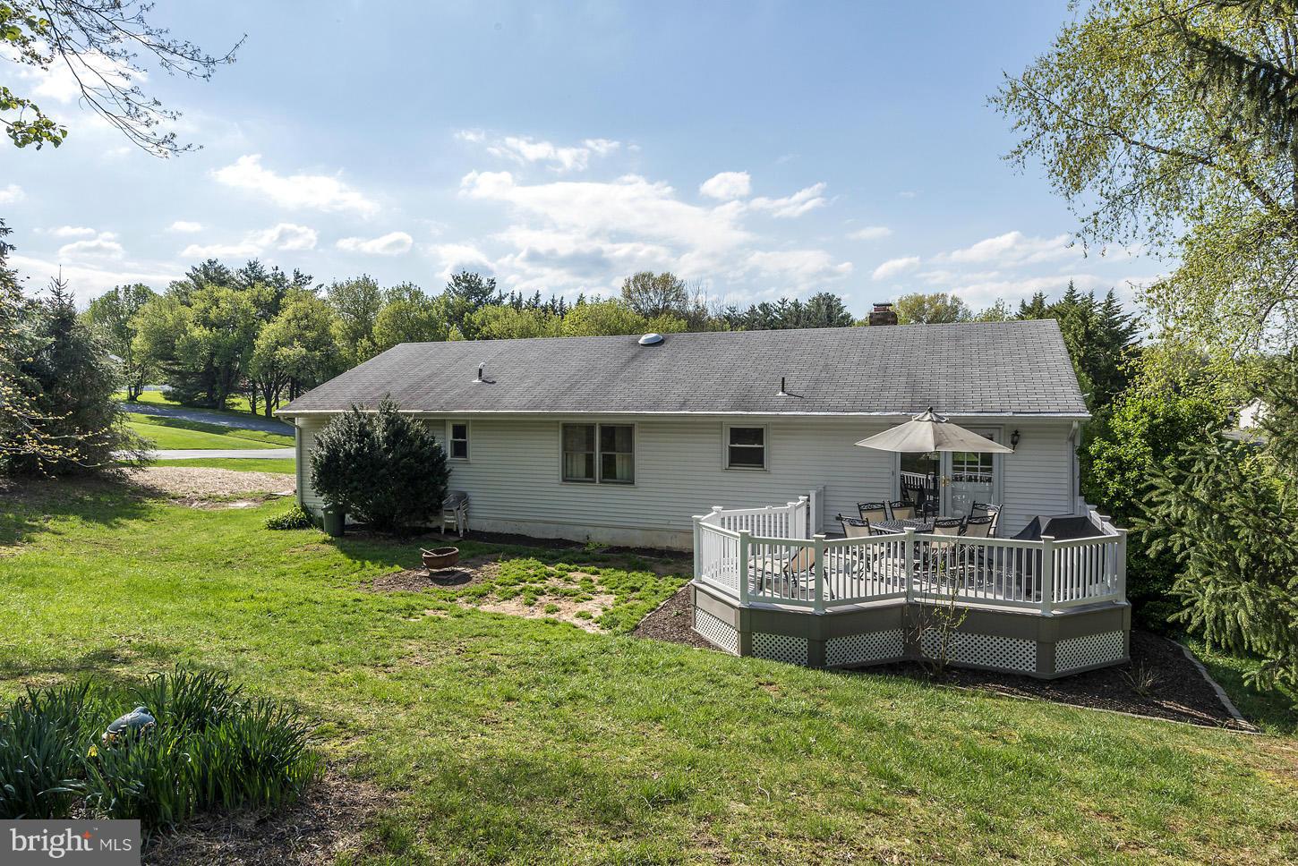 6105 Ravenwood Road Mount Airy, MD 21771 - Photo 30 of 30 Exterior (Rear)