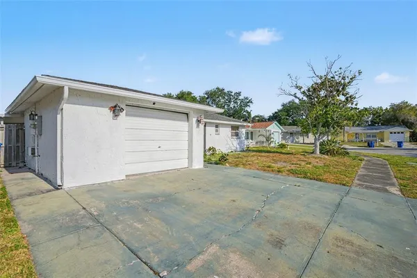 $250,000 | 2217 Harrison Drive, Holiday, FL 34691