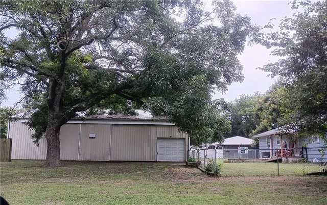 $224,000 | 529 North 5th Street, Lacygne, KS 66040