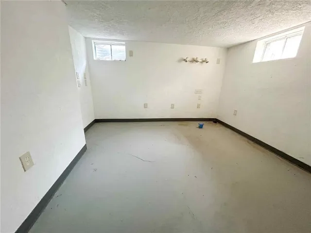 $224,000 | 529 North 5th Street, Lacygne, KS 66040