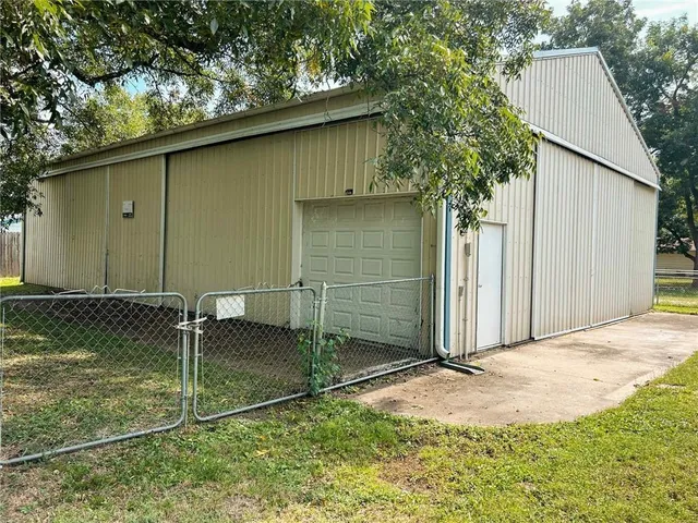 $224,000 | 529 North 5th Street, Lacygne, KS 66040