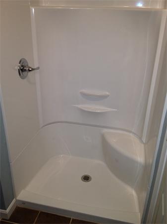 20-22 Standish Street Springfield, MA 01108 - Photo 25 of 27 a close up of a bathtub