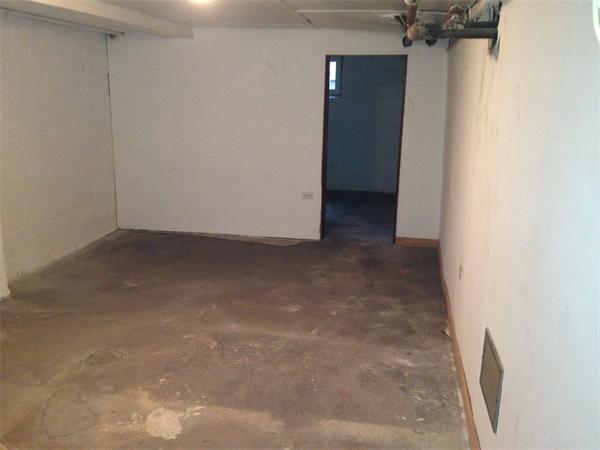 20-22 Standish Street Springfield, MA 01108 - Photo 26 of 27 a view of a room with a hallway