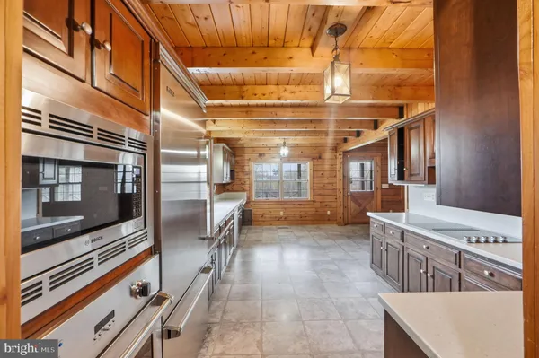 $999,900 | 21142 Westerly Road, Poolesville, MD 20837