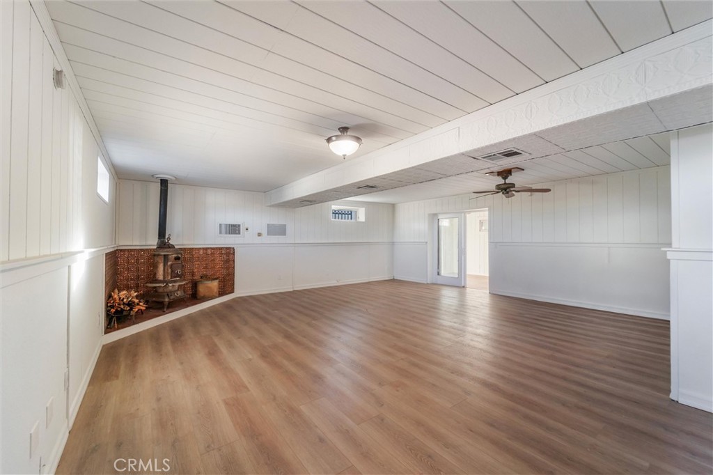 44270 Arya Court Anza, CA 92539 - Photo 21 of 64 a view of a garage