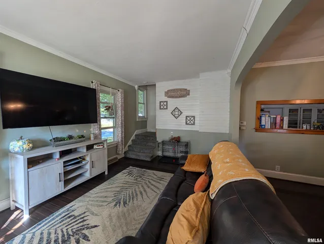 $174,900 | 1589 West Water Street, Galesburg, IL 61401