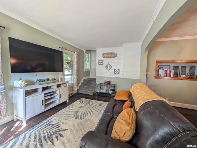 $174,900 | 1589 West Water Street, Galesburg, IL 61401