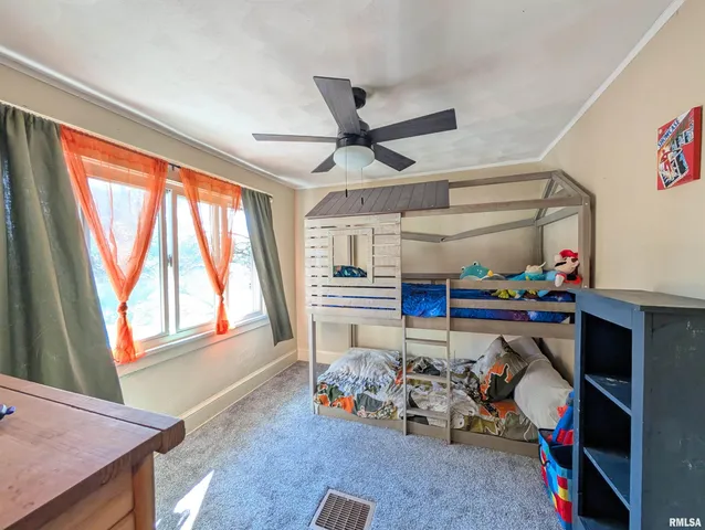 $174,900 | 1589 West Water Street, Galesburg, IL 61401