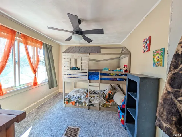 $174,900 | 1589 West Water Street, Galesburg, IL 61401