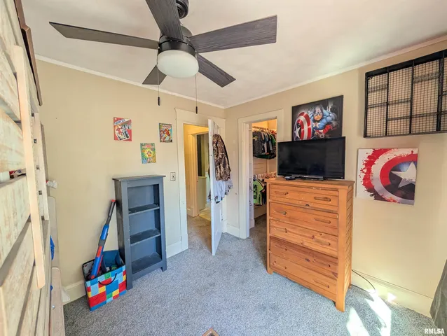 $174,900 | 1589 West Water Street, Galesburg, IL 61401