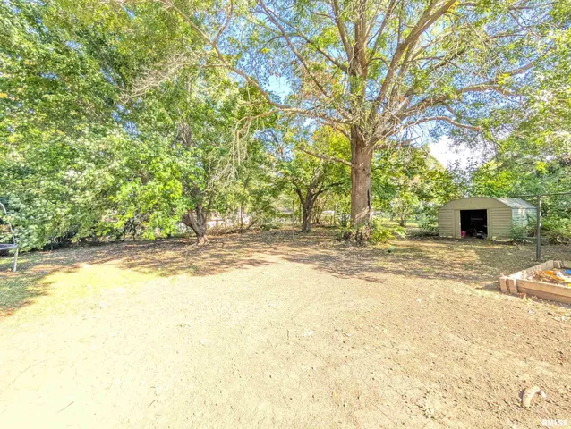 $174,900 | 1589 West Water Street, Galesburg, IL 61401